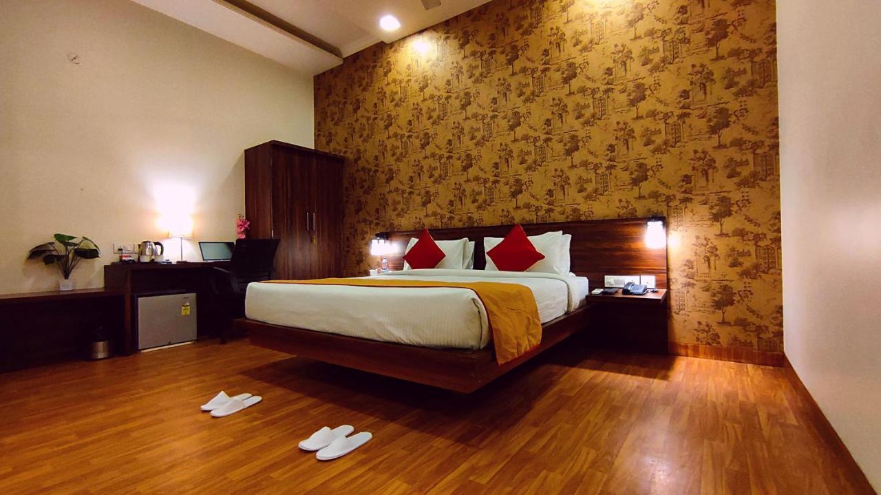 Hotel Sapphire World Джайпур Екстер'єр фото